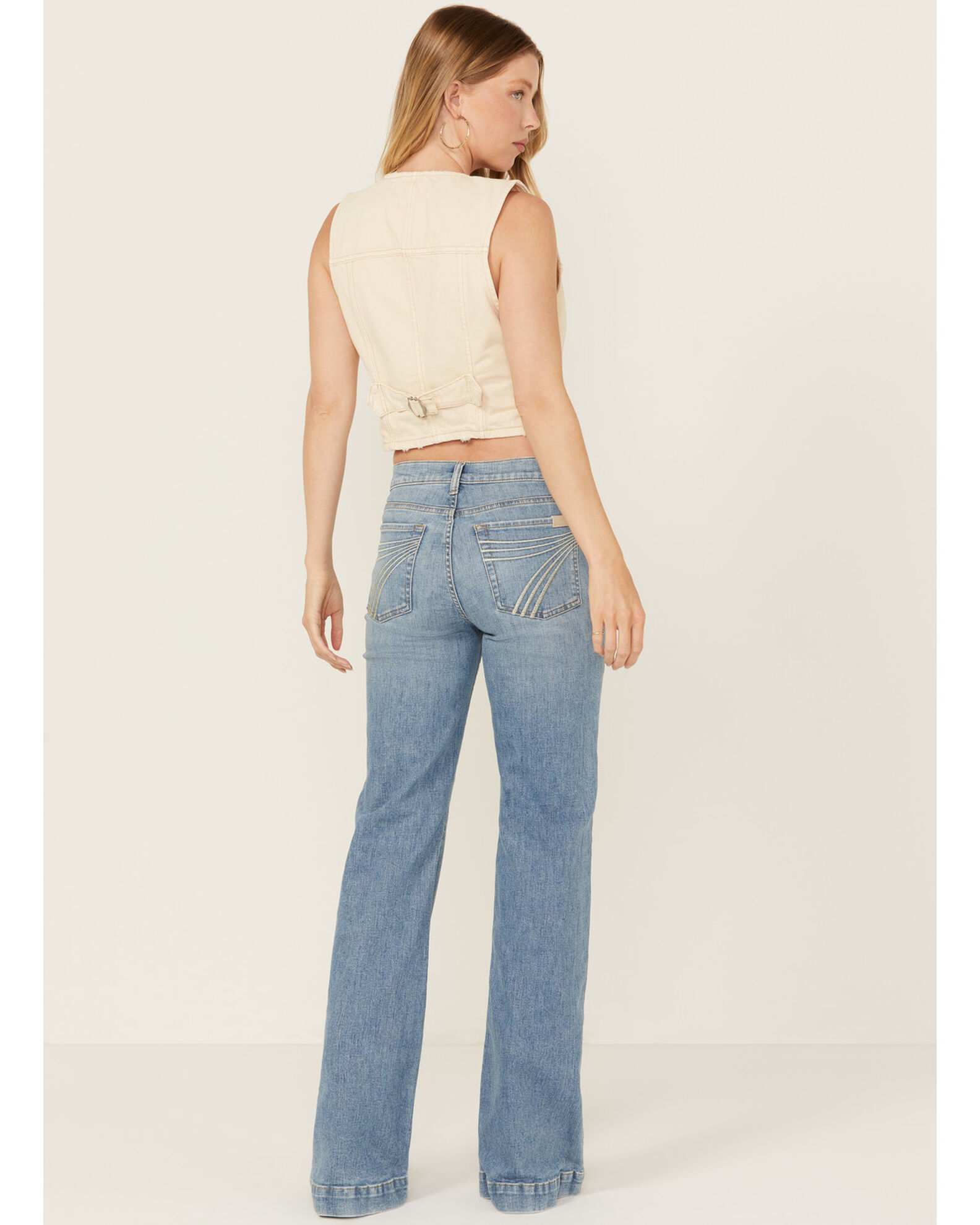 7 For All Mankind Women s Light Wash Mid Rise Prophecy Dojo Trouser Stretch Denim Jeans Sheplers