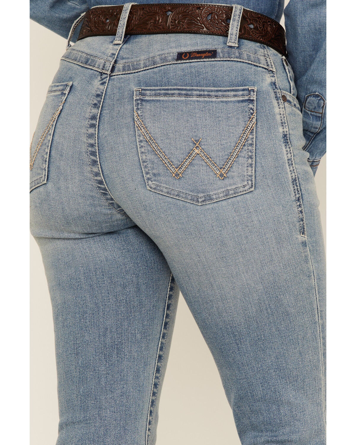 Image #4 - Wrangler Women's Light Wash Mid Willow Ultimate Riding Bootcut Jeans, Blue, hi-res