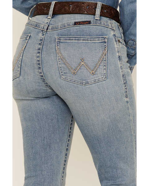 Wrangler Women's Light Wash Mid Willow Ultimate Riding Bootcut Jeans |  Sheplers