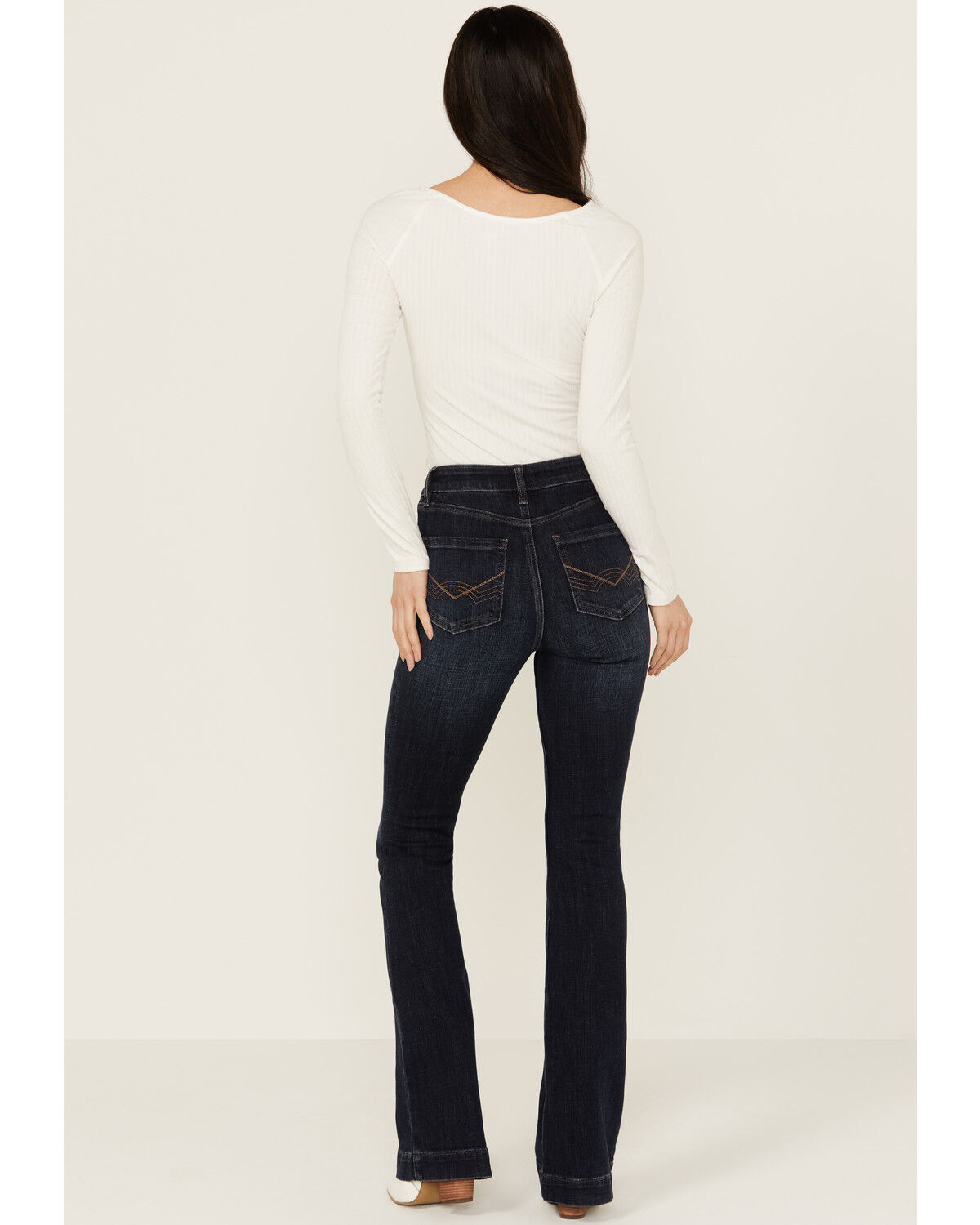 Image #3 - Idyllwind Women's Regent Dark Wash Gypsy High Rise Seamed Bootcut Comfort Stretch Denim Jeans, Dark Wash, hi-res
