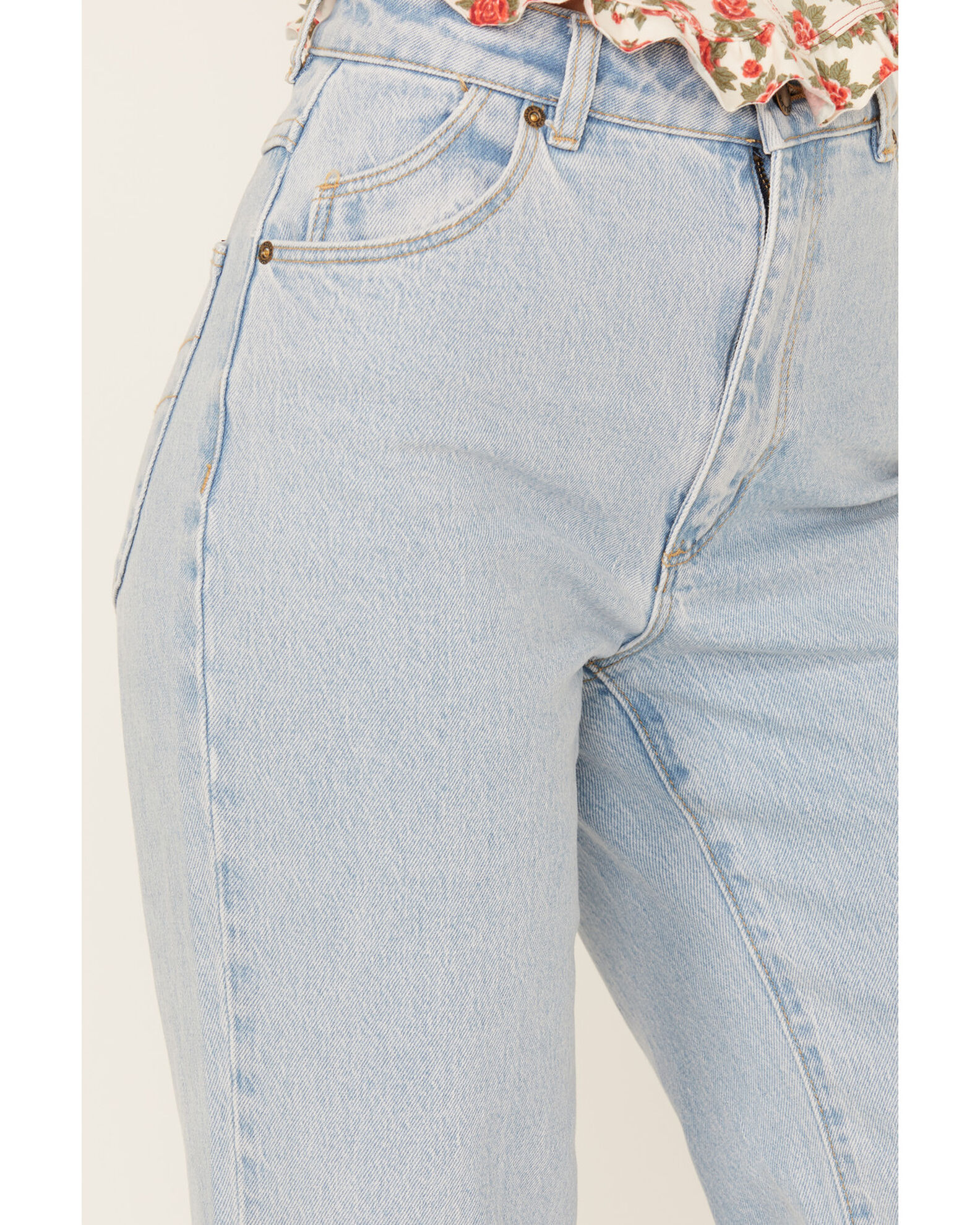 Rolla s Women s Boot Barn Exclusive Nina Light Wash High Rise Eastcoast Flare Stretch Denim Jeans Sheplers