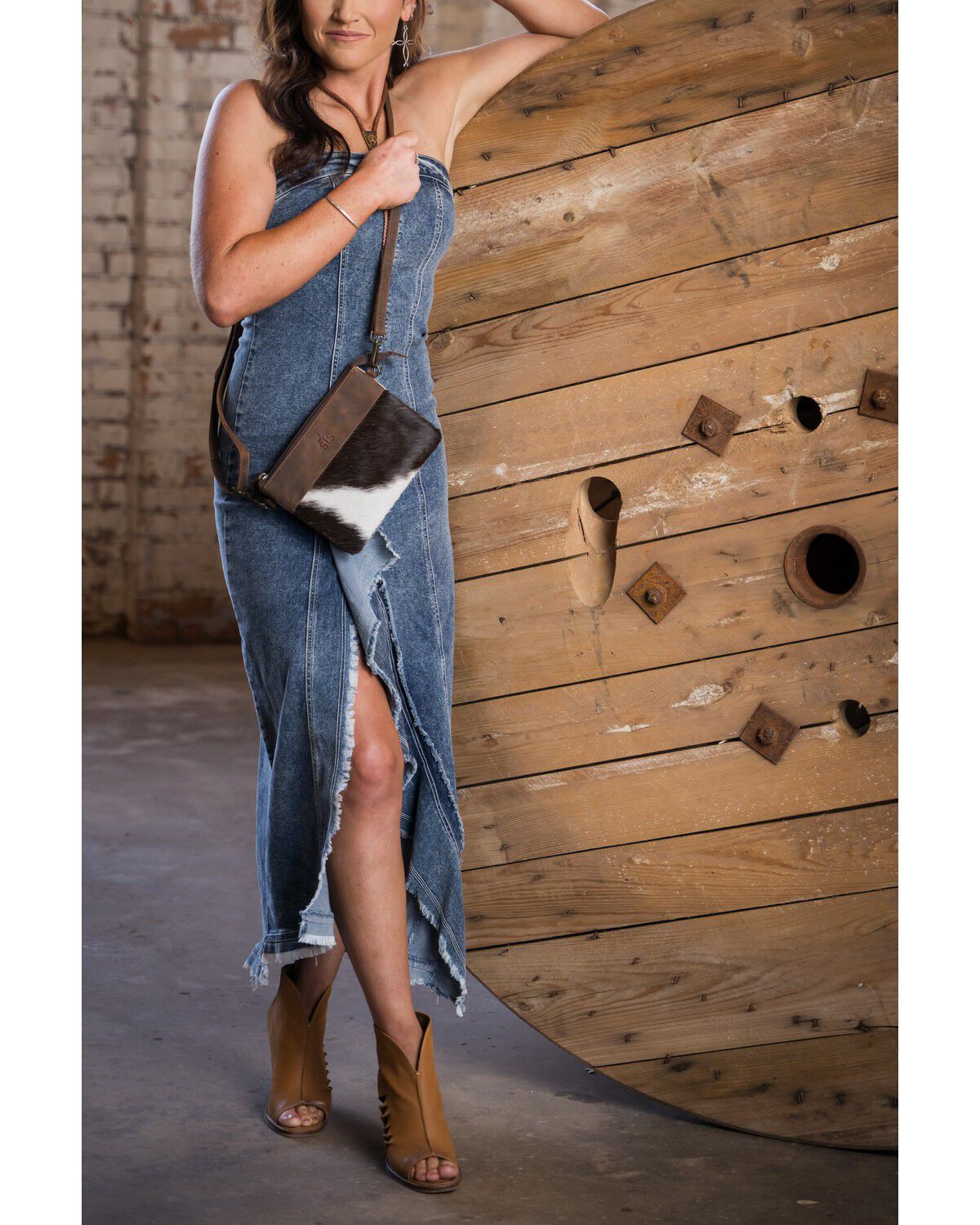 Image #6 - STS Ranchwear by Carroll Women's Rio Cowhide Crossbody Bag, Brown, hi-res