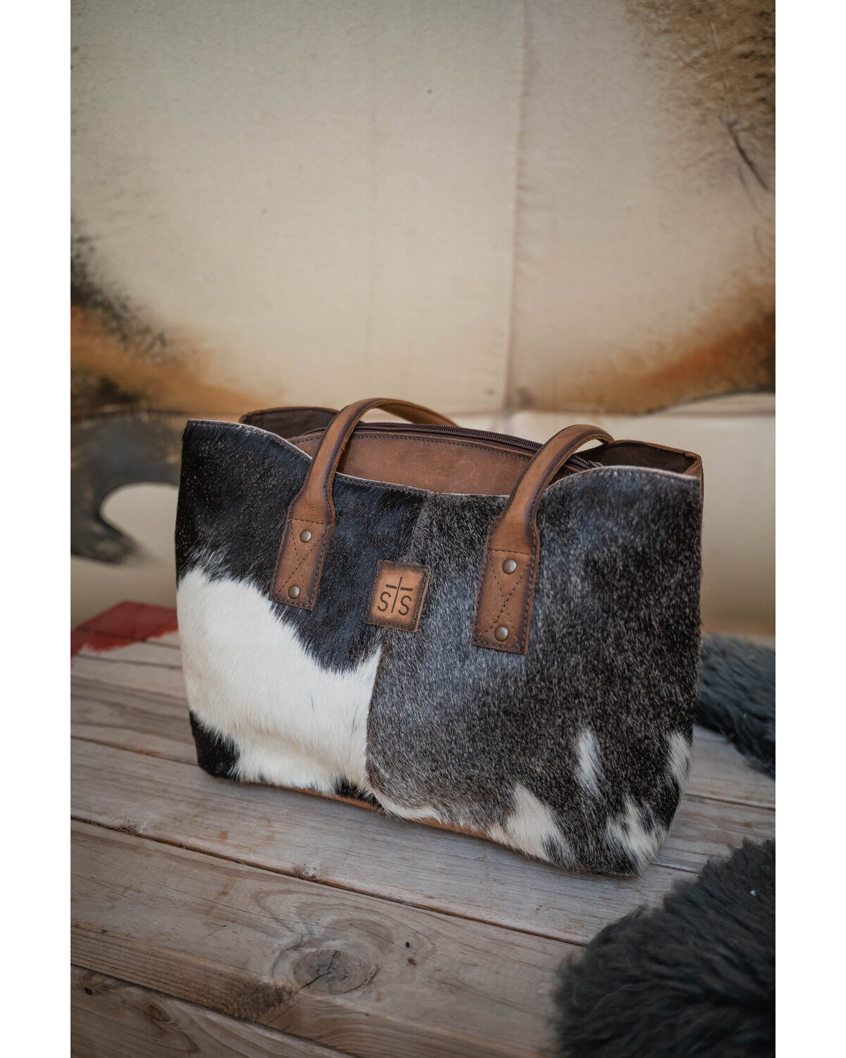 Image #8 - STS Ranchwear By Carroll Josie Cowhide Tote Bag, Brown, hi-res