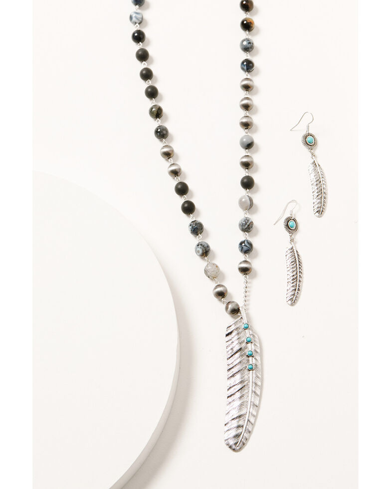 Shyanne Women's Silver & Turquoise Beaded Leaf Concho Jewelry Set, Silver, hi-res