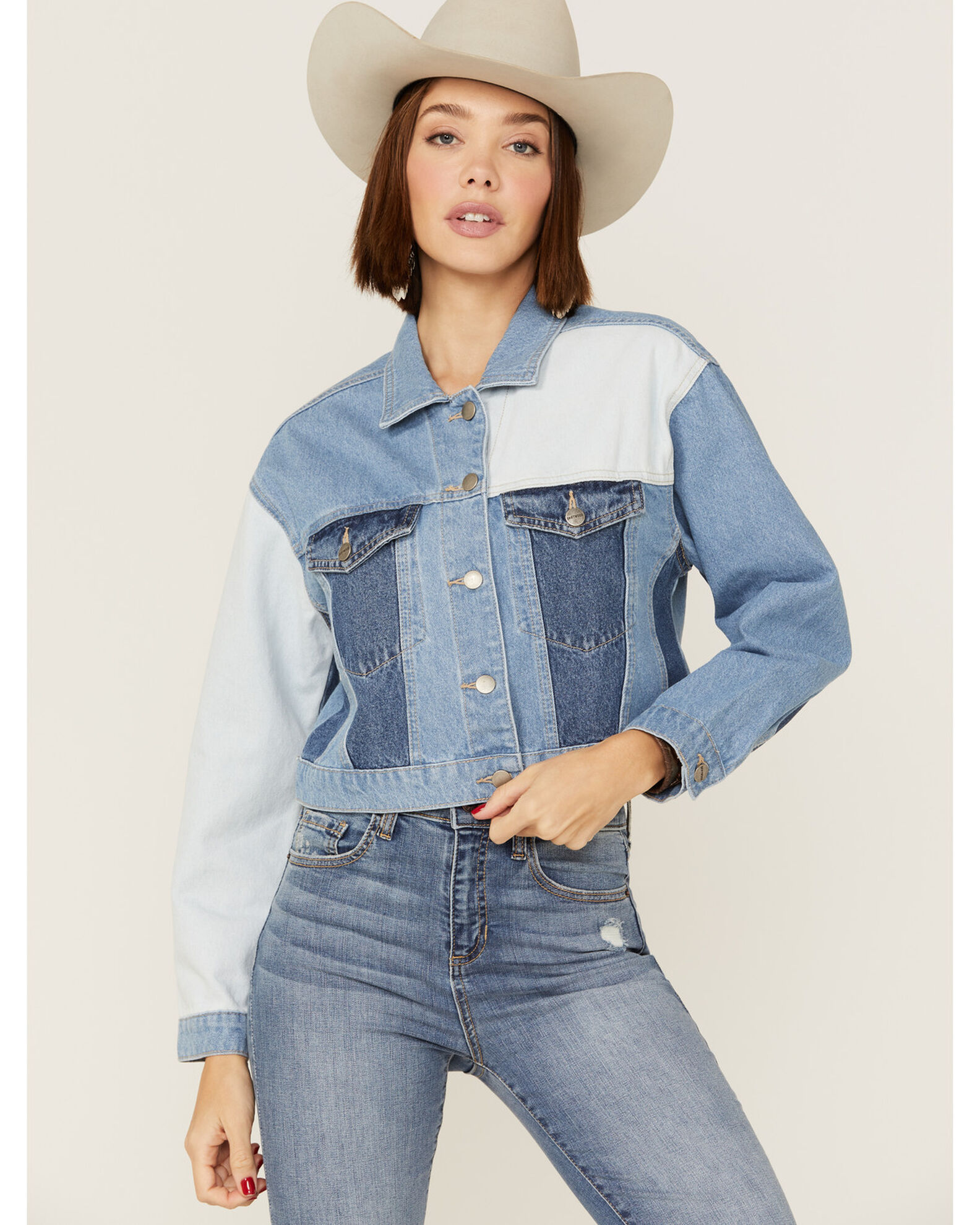 Driftwood Women s Colorblock Cropped Denim Jean Jacket Sheplers