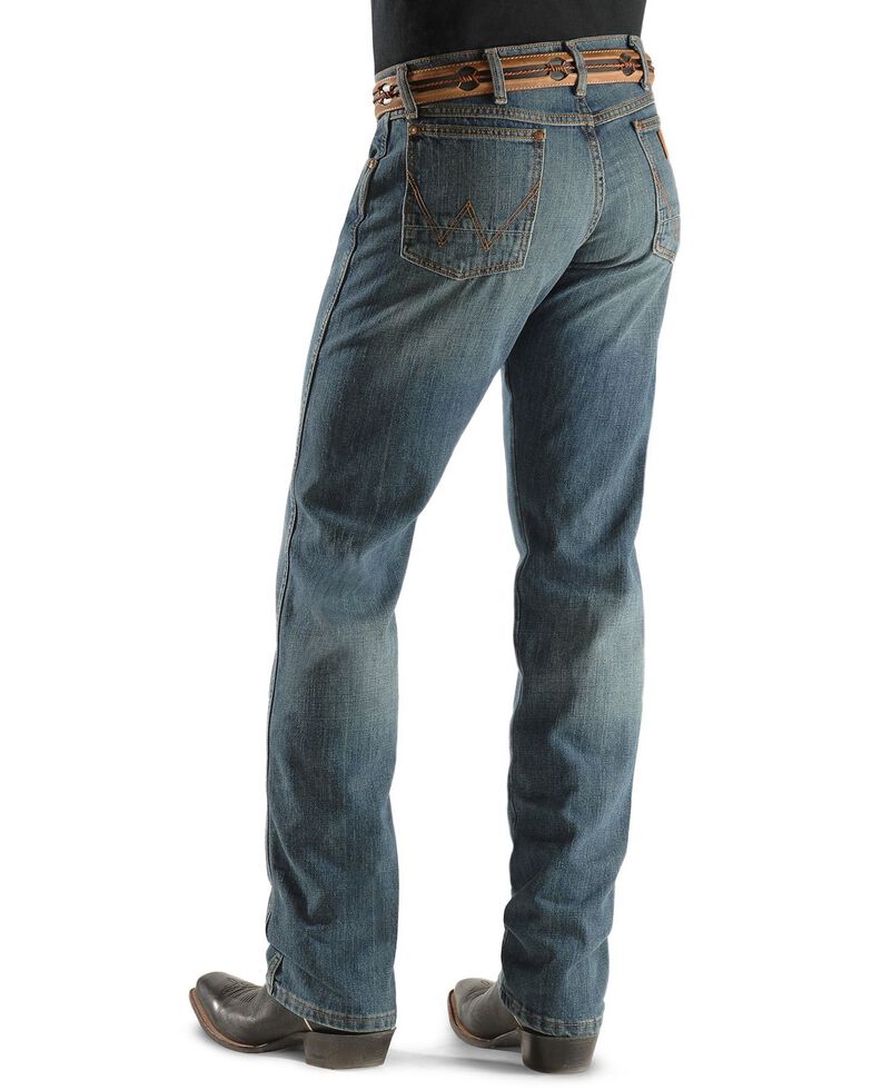 Wrangler Men's Retro Rocky Top Medium Wash Slim Straight Jeans, Faded Blue, hi-res