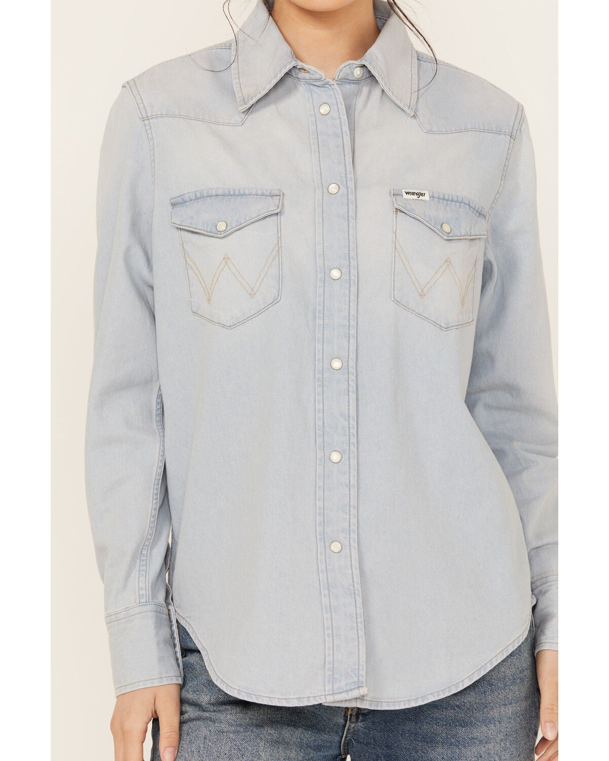 Image #3 - Wrangler Women's Heritage Long Sleeve Snap Western Shirt, Light Wash, hi-res