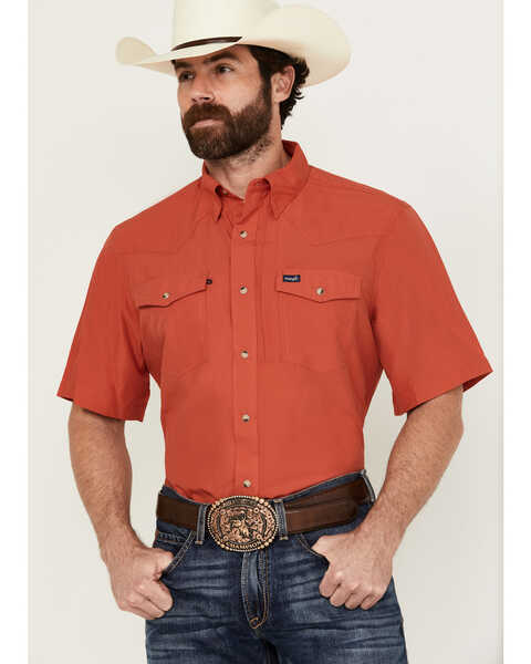Image #1 - Wrangler Men's Solid Short Sleeve Snap performance Western Shirt , Red, hi-res