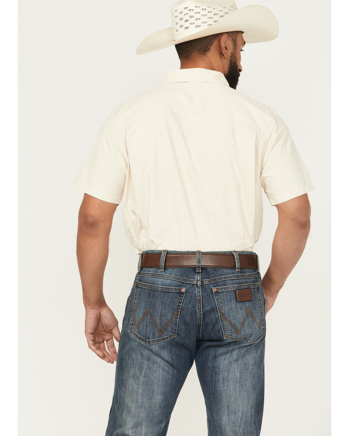 Image #4 - Ariat Men's VentTEK Solid Outbound Short Sleeve Button-Down Shirt, Peach, hi-res