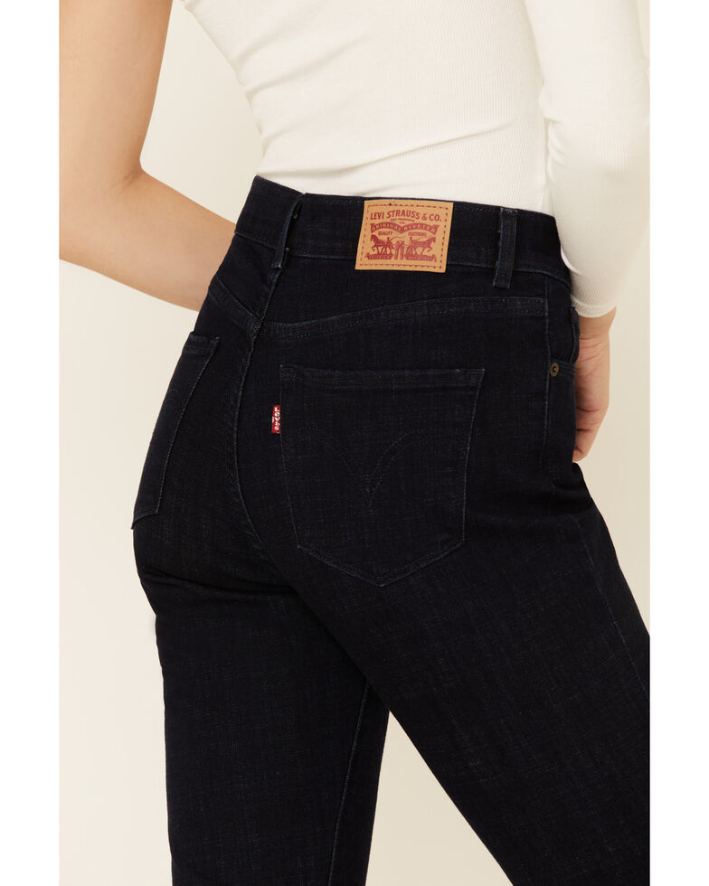 Levi’s Women's Classic Straight Fit Jeans | Sheplers