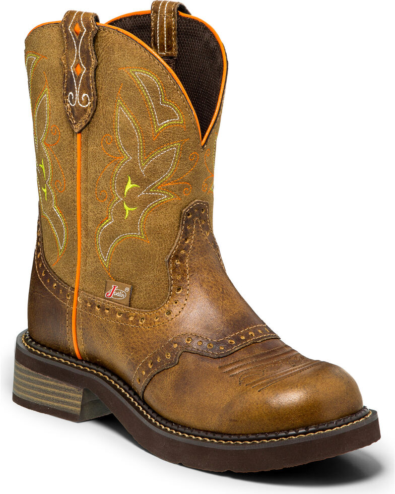 round tip cowgirl boots