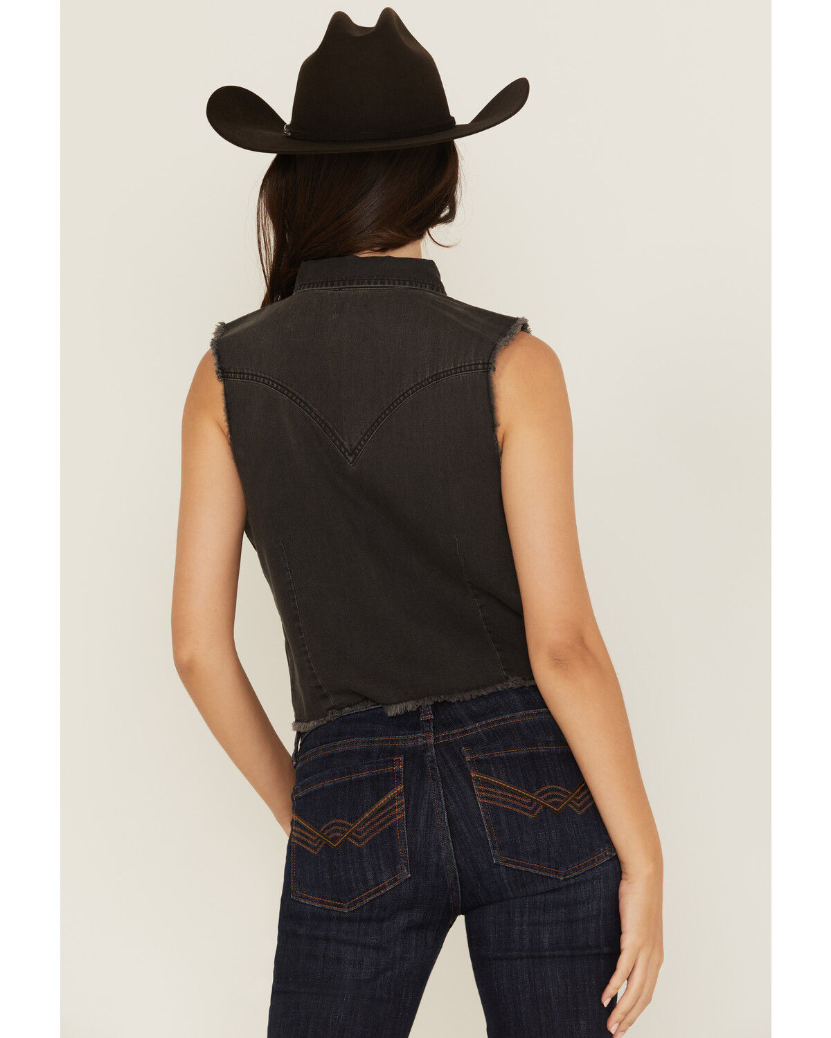 Image #4 - Wrangler Retro Women's Distressed Sleeveless Snap Cropped Western Shirt, Black, hi-res