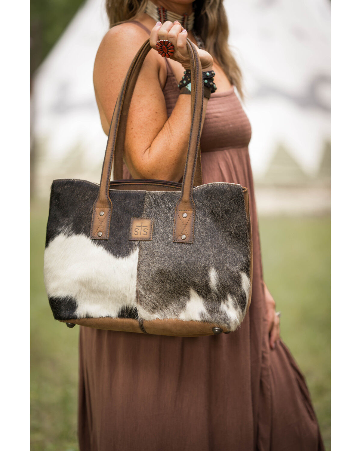 Image #9 - STS Ranchwear By Carroll Josie Cowhide Tote Bag, Brown, hi-res