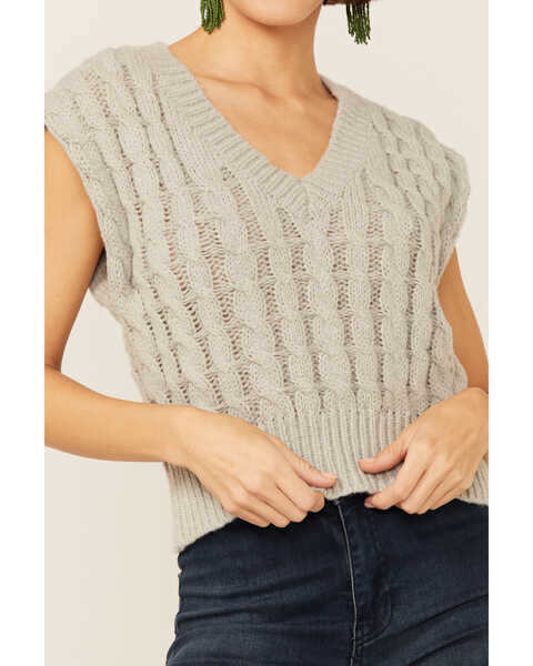 Image #2 - Very J Women's Heather Grey Cable Knit Cropped Sweater Vest, , hi-res