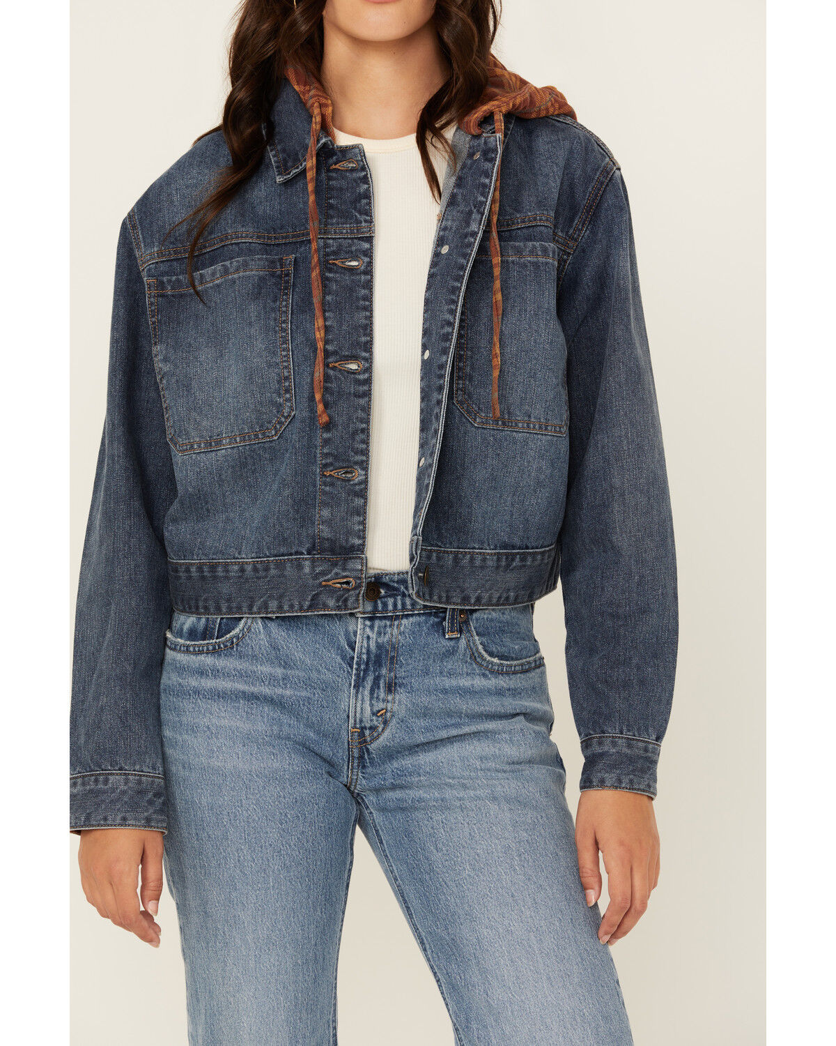 Image #4 - Cleo + Wolf Women's Arno Medium Wash Cropped Denim Jacket, Medium Wash, hi-res