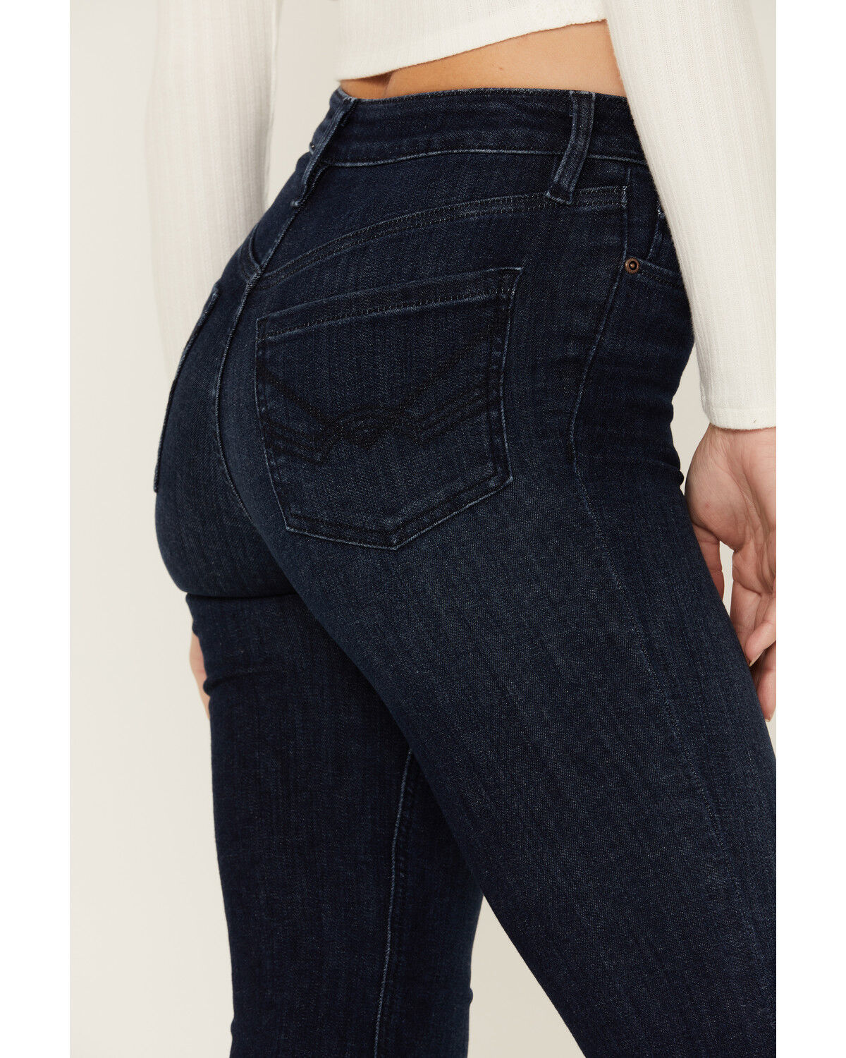 Image #4 - Idyllwind Women's Dark Denim Signature Back Pocket High Rise Boot Cut Jeans, , hi-res