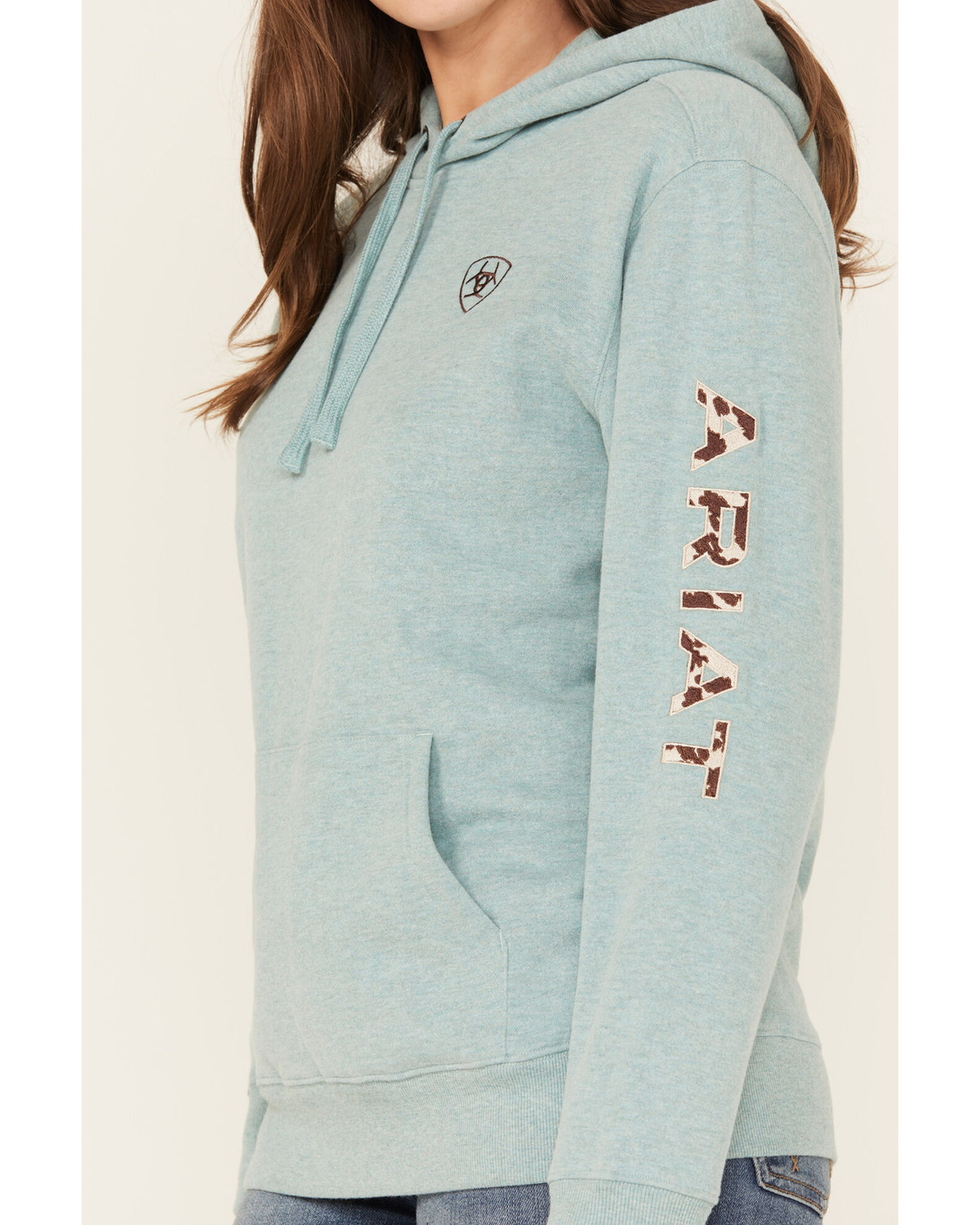 Womens ariat sweatshirt 2025