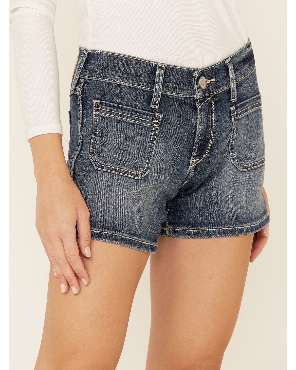 Ariat Women's Mid-Rise Boyfriend Shorts 