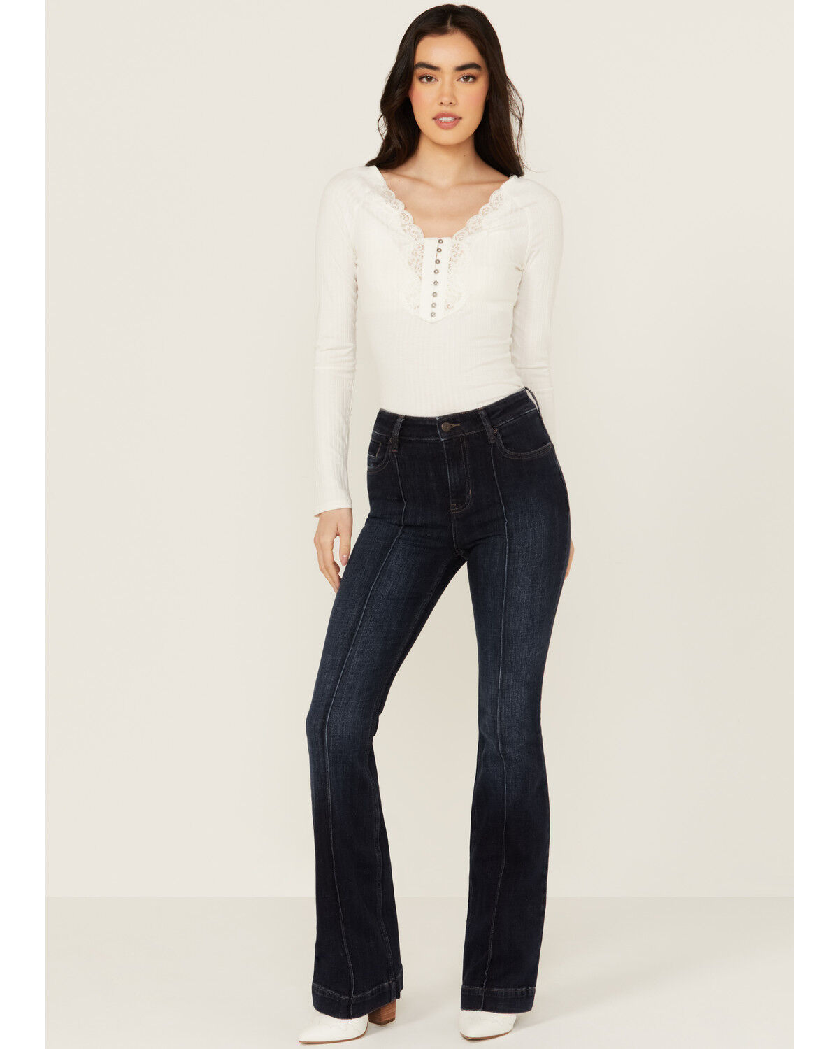 Image #1 - Idyllwind Women's Regent Dark Wash Gypsy High Rise Seamed Bootcut Comfort Stretch Denim Jeans, Dark Wash, hi-res