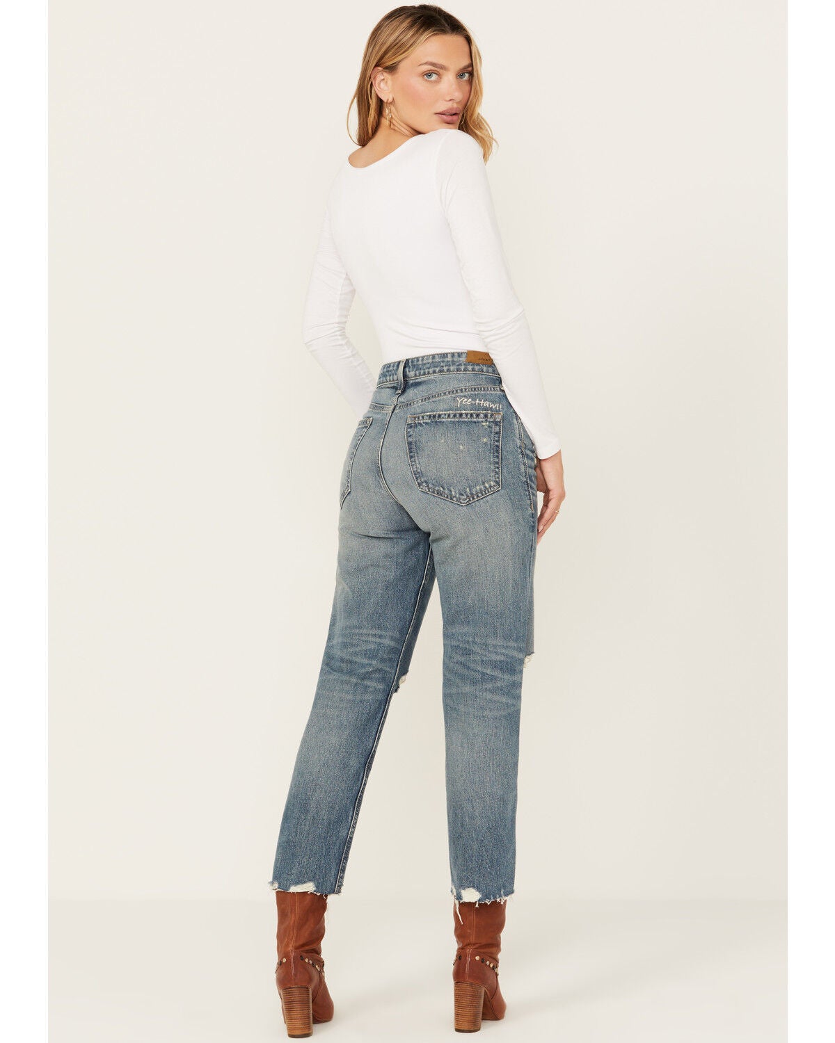 Ariat Women's Medium Wash Ultra High Rise Tomboy Relaxed Straight Jeans ...