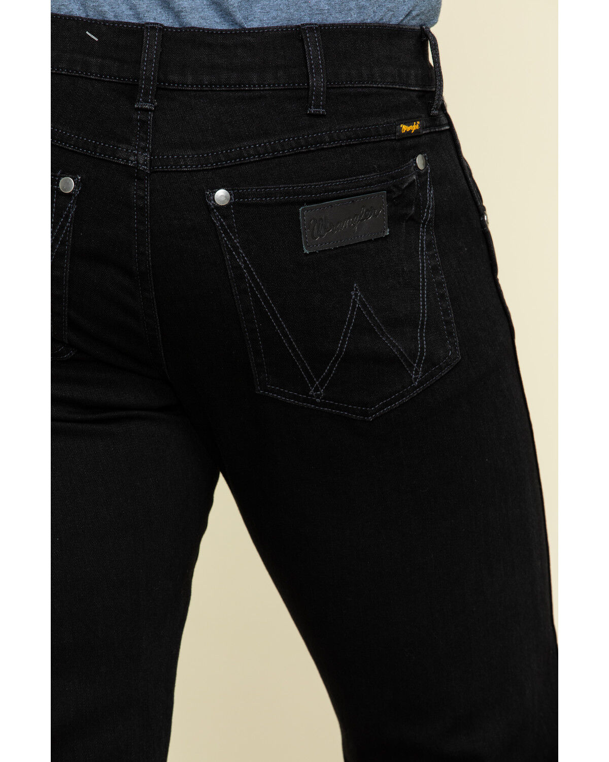 men's wrangler black bootcut jeans