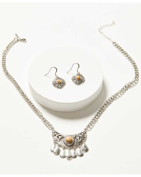 Image #1 - Shyanne Women's Monument Valley Silver Charm Necklace & Earrings Set, Silver, hi-res