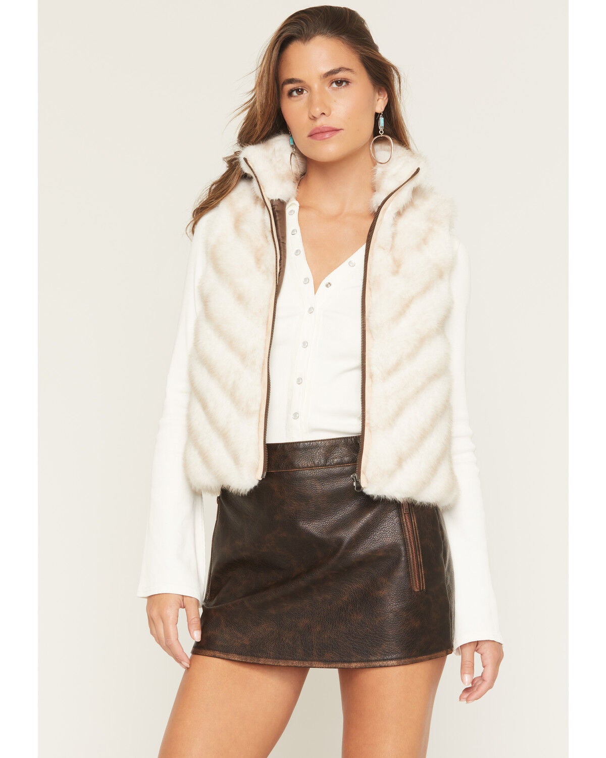 Cripple Creek Women's Faux Fur Microsuede Zip-Up Vest, Cream, hi-res