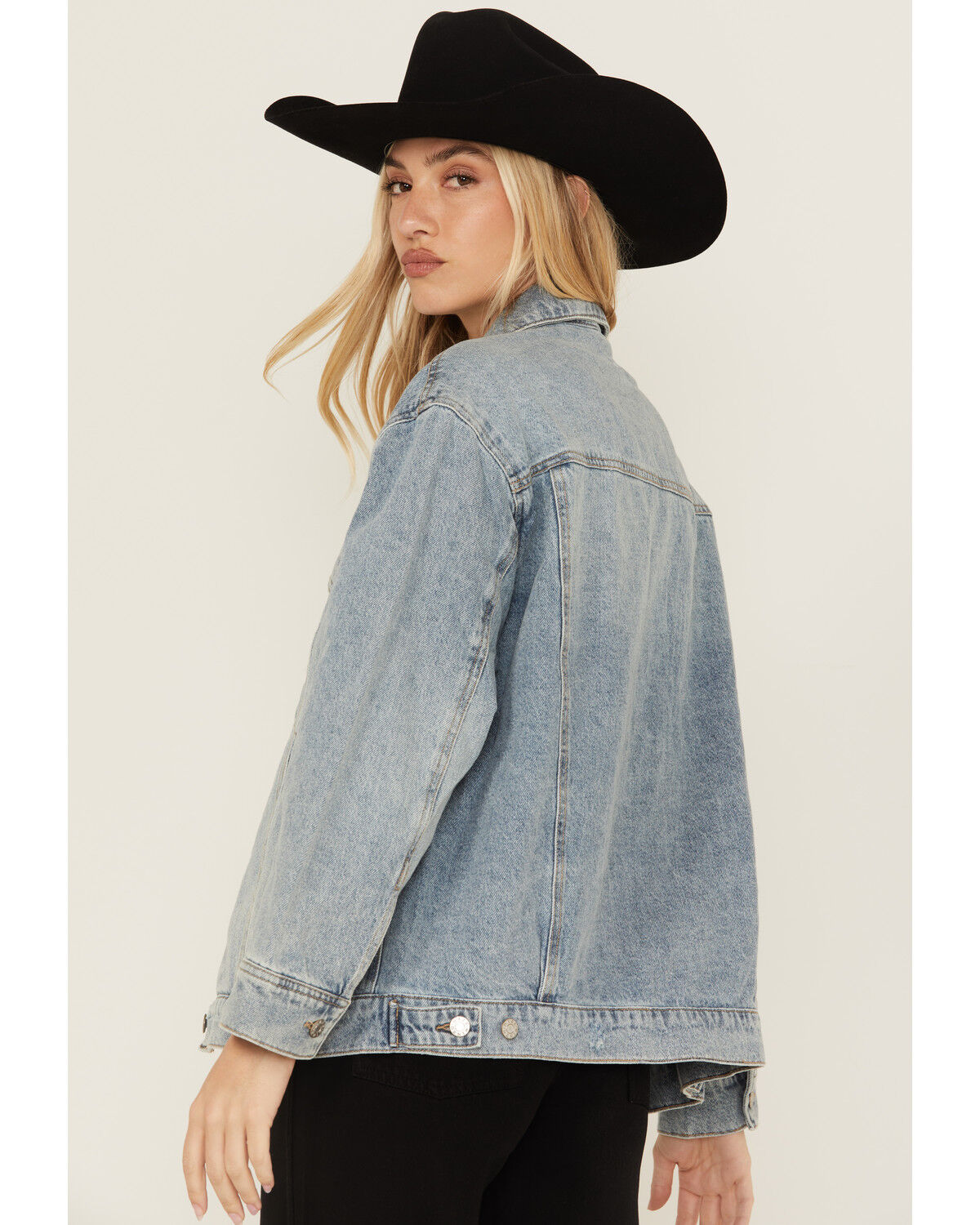 Image #4 - Daze Women's Later Medium Wash Denim Jacket, Medium Wash, hi-res