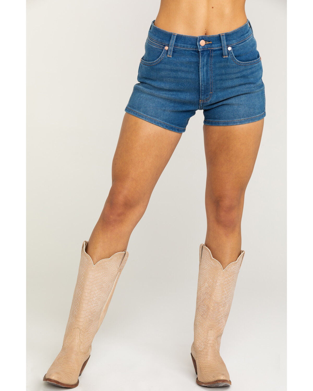 wrangler hemmed stretch shorts