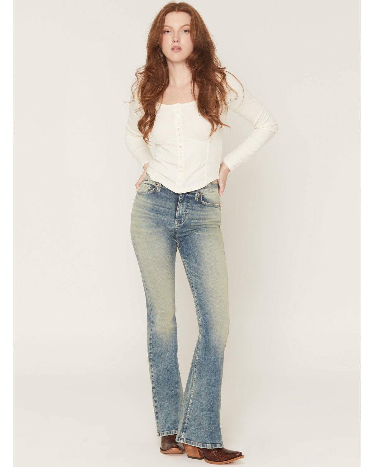 Shyanne Women's Kelly Wash High Rise Luna Flare Stretch Denim Jeans, Light Medium Wash, hi-res
