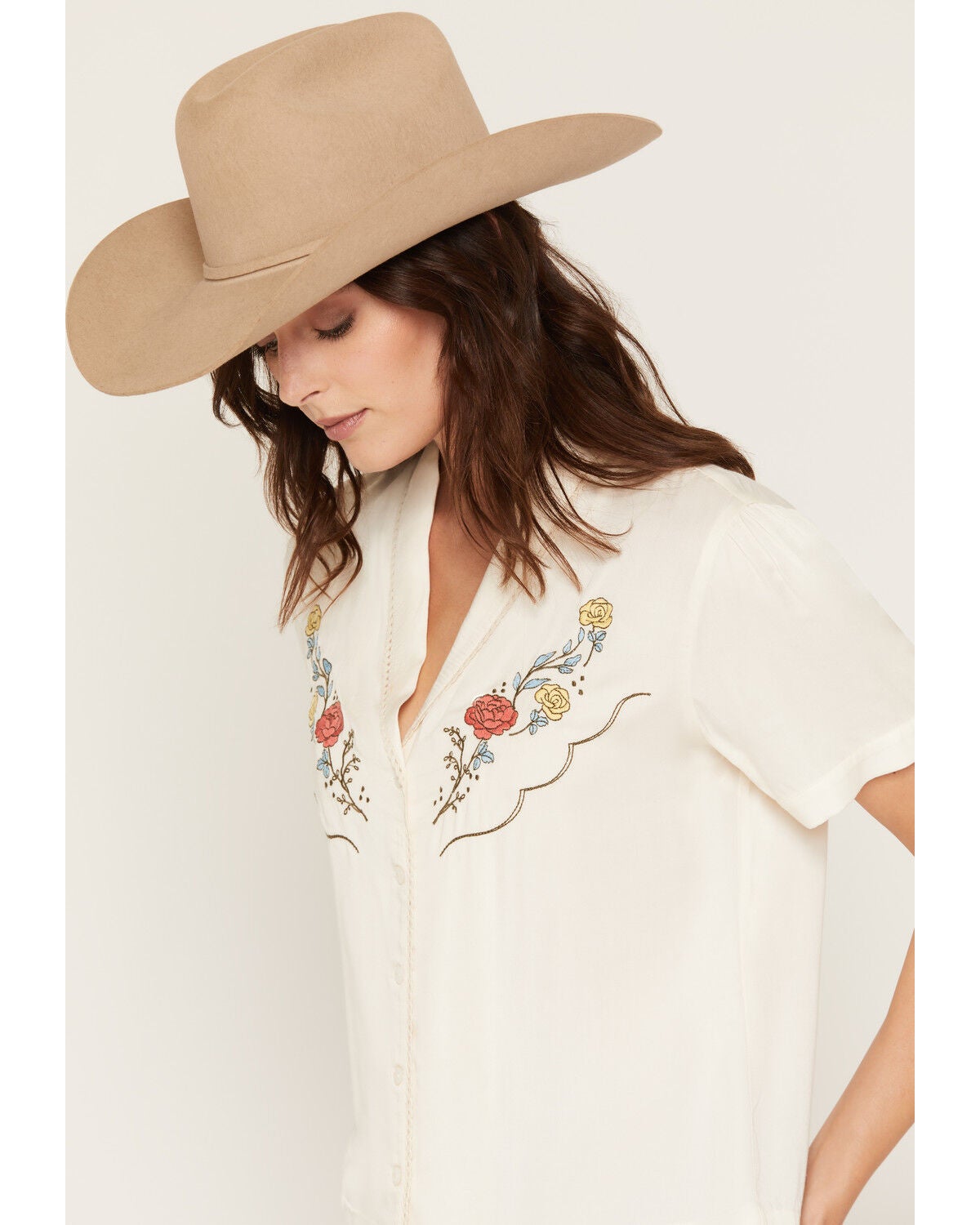 Image #2 - Sendero Provisions Women's Prairie Rose Embroidered Short Sleeve Button-Down Blouse, White, hi-res