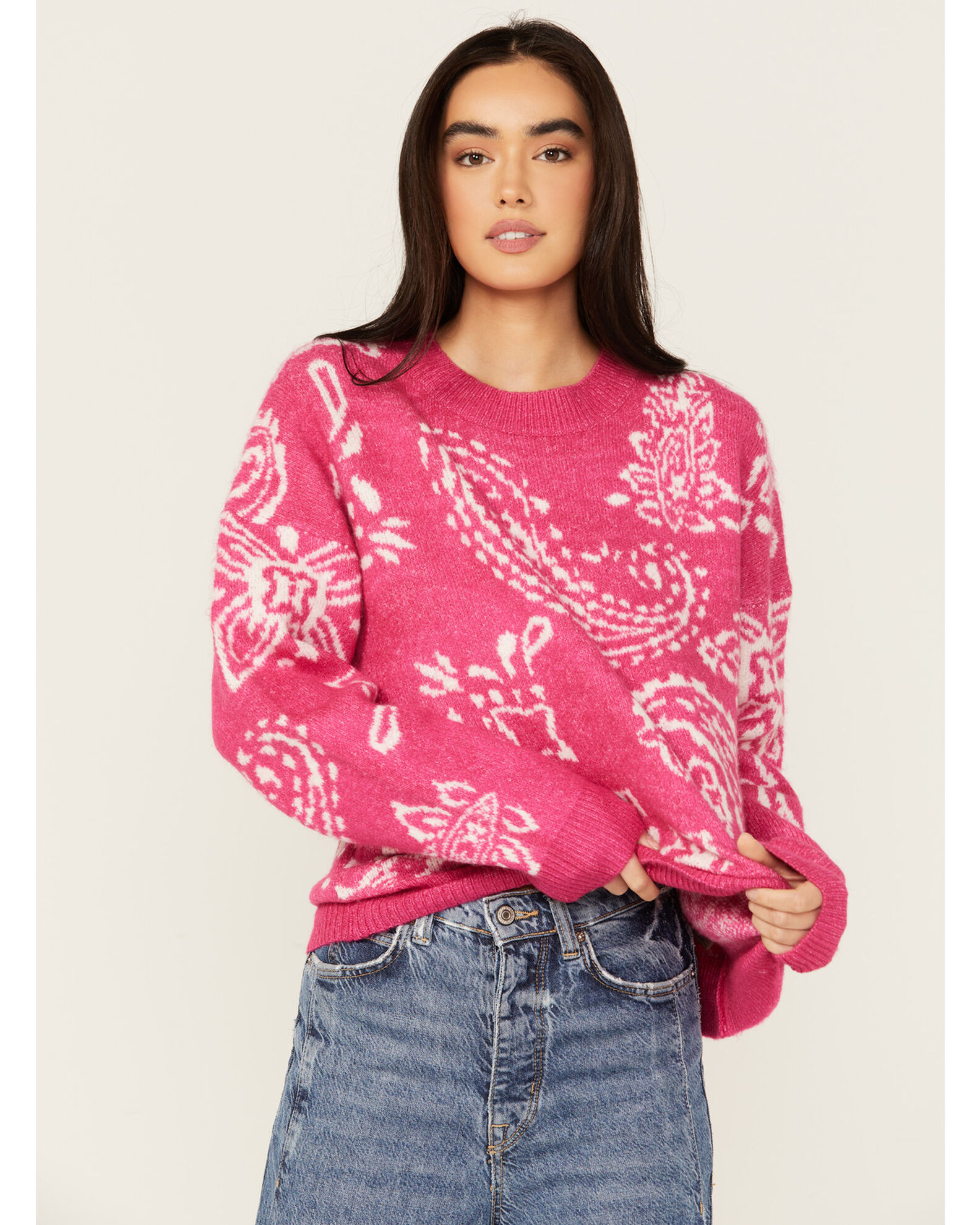 Very J Women s Paisley Print Sweater Sheplers