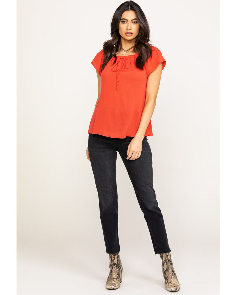 White Label By Panhandle Women S Dark Coral Crinkle Short Sleeve Peasant Top Sheplers