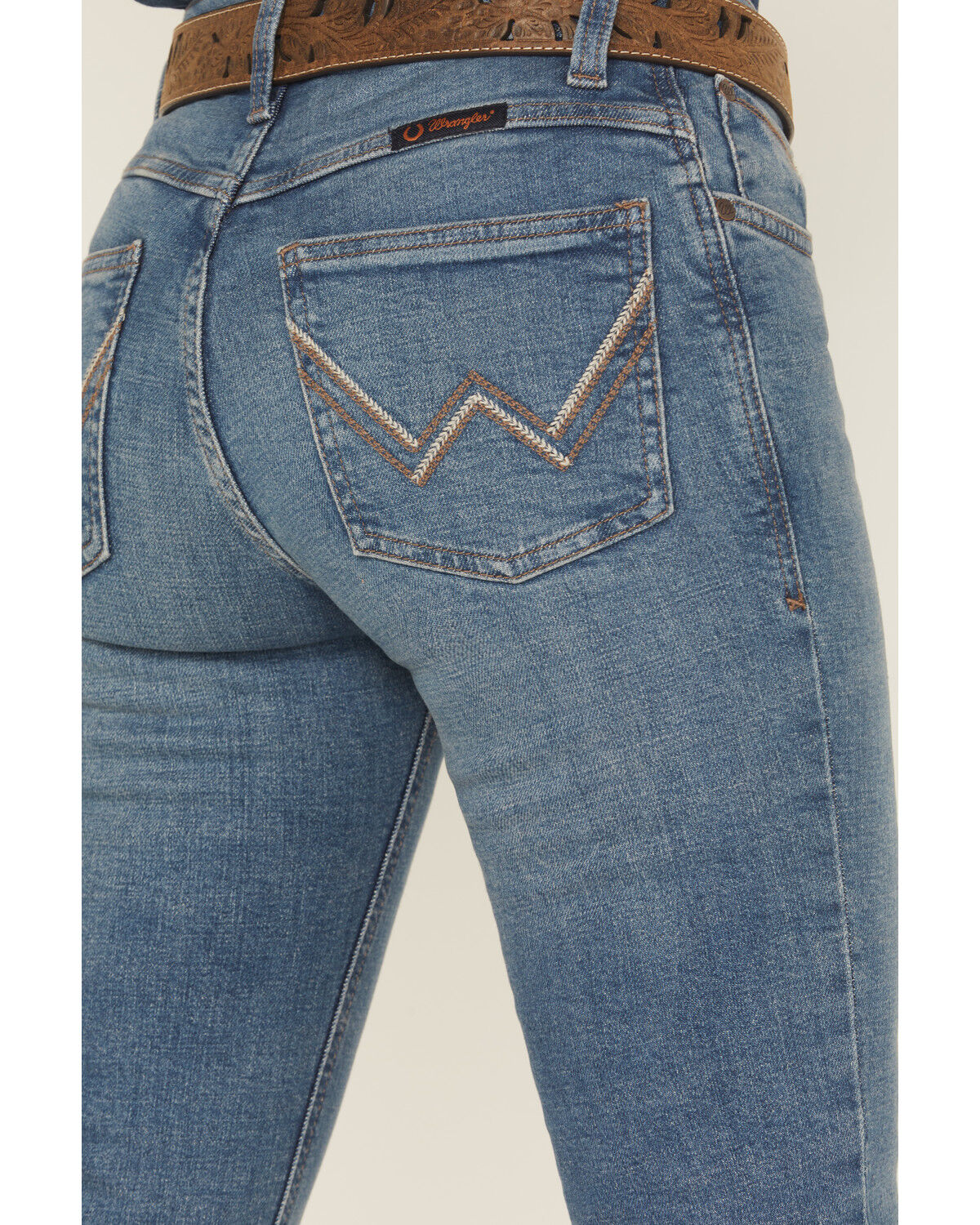 Image #4 - Wrangler Women's Aubree Dark Wash Mid Rise Ultimate Riding Willow Bootcut Stretch Denim Jeans, Dark Wash, hi-res