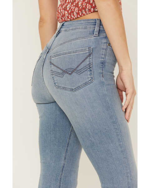 Image #4 - Idyllwind Women's High Risin' Baytown Wash Signature Back Pocket Bootcut Jeans, , hi-res