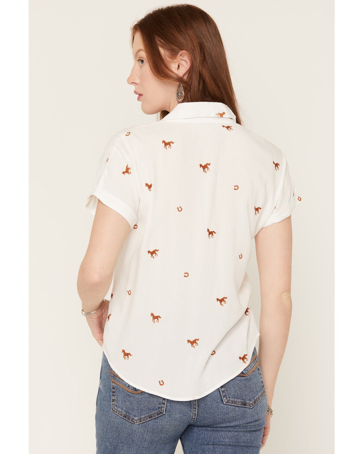 Image #4 - Cotton & Rye Women's Horse And Horseshoe Embroidered Short Sleeve Button-Down Western Shirt, White, hi-res