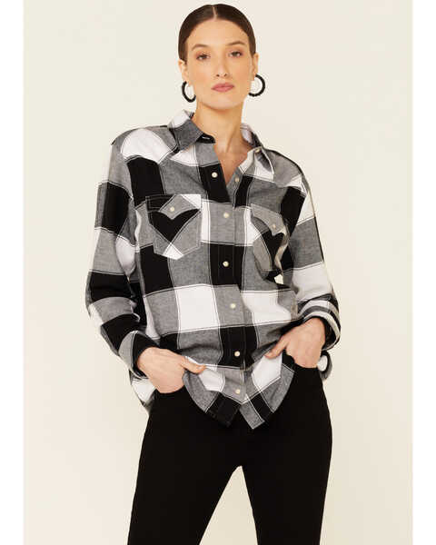 Wrangler Women's Buffalo Plaid Print Long Sleeve Snap Western Flannel Shirt , Black/white, hi-res