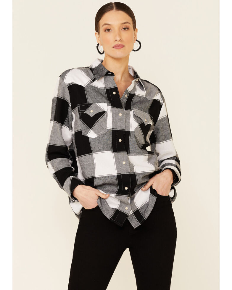 Wrangler Women's White & Black Buffalo Plaid Long Sleeve Snap Western Flannel Shirt , Black/white, hi-res