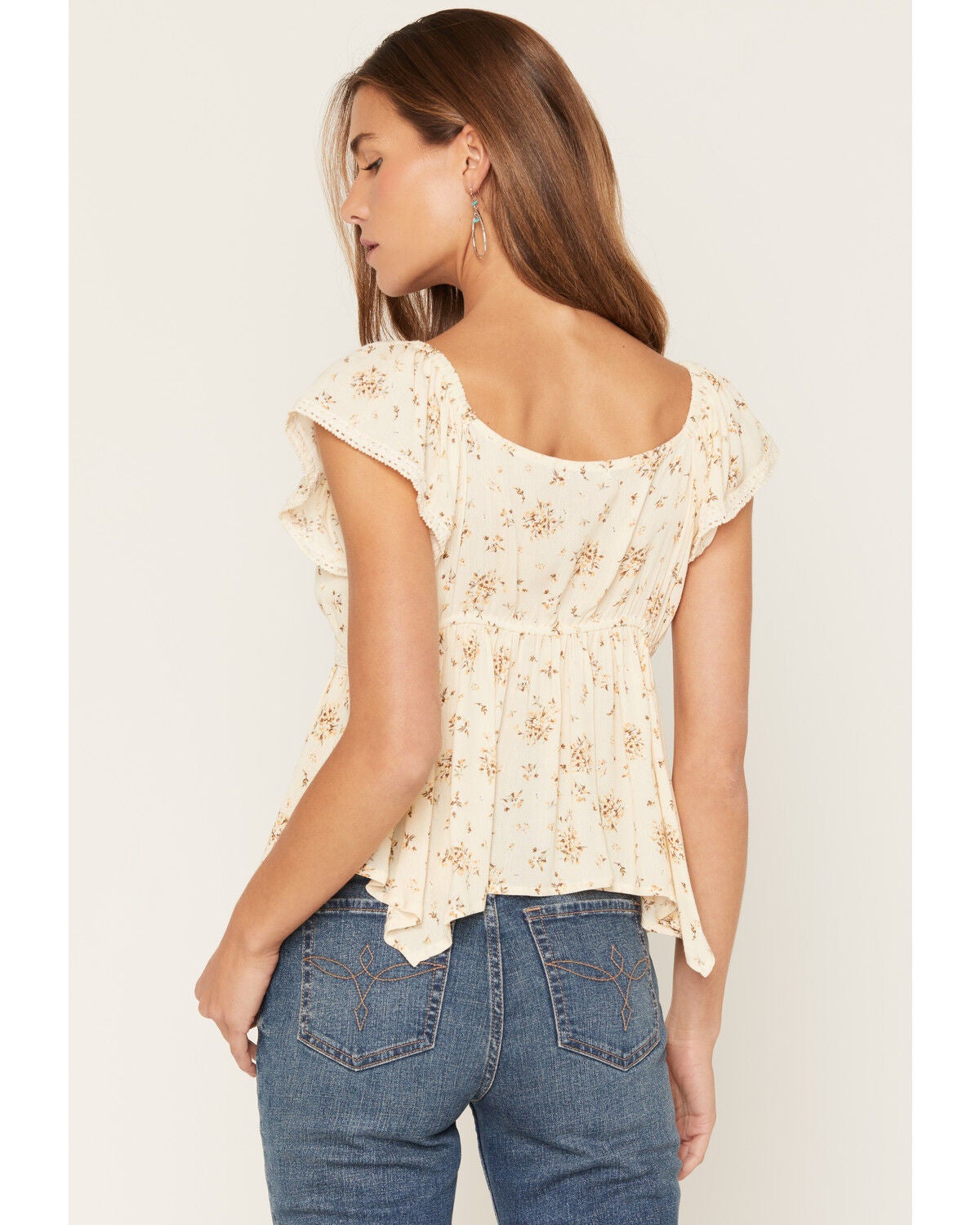Image #4 - Wild Moss Women's Floral Print Hanky Hem Short Sleeve Top, Cream, hi-res