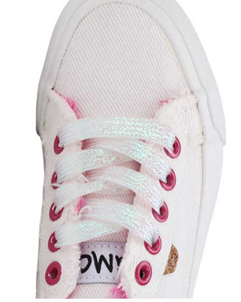 Image #6 - Lamo Footwear Girls' Vita Casual Shoes - Round Toe , White, hi-res