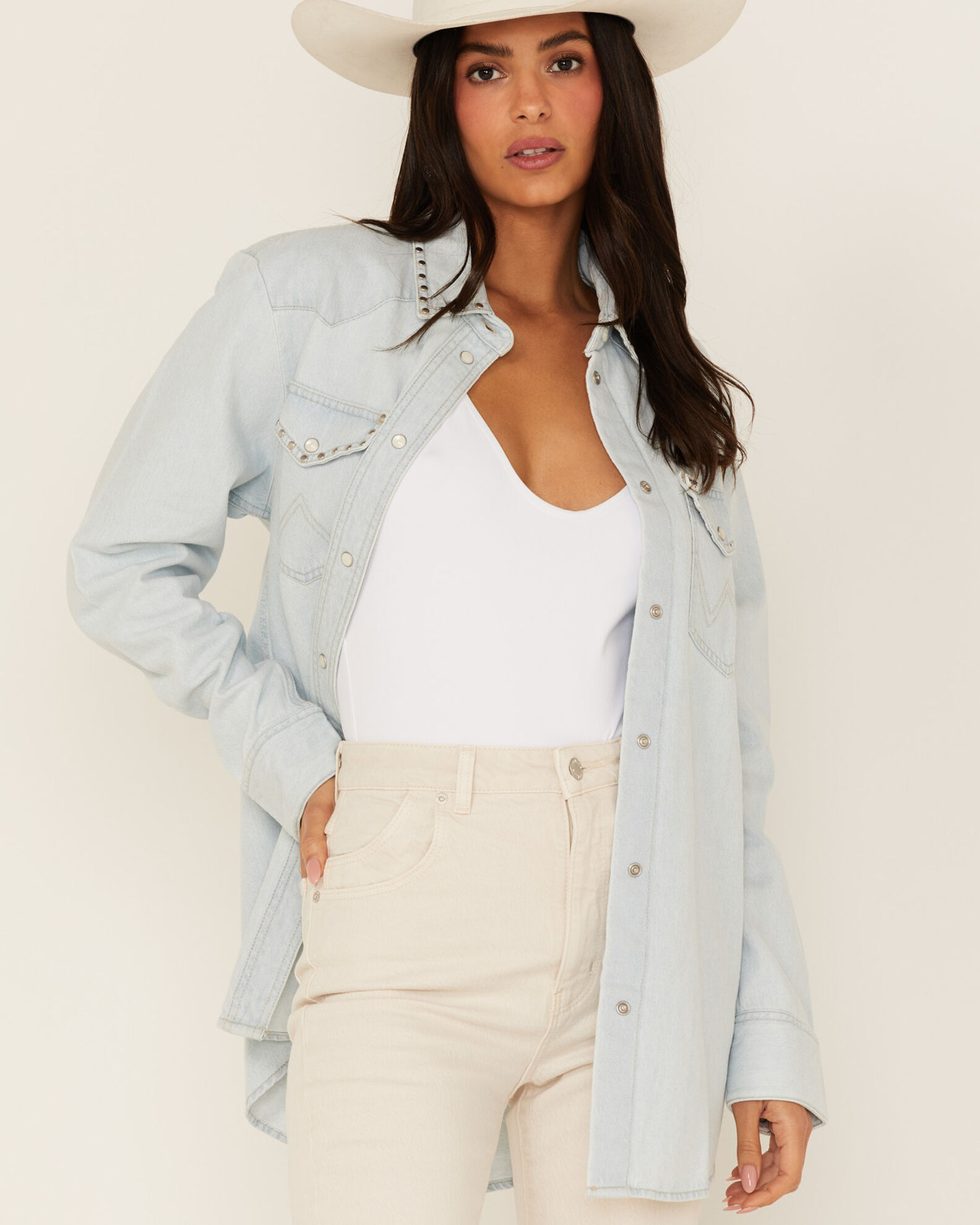 Denim pearl cheap snap shirt women's