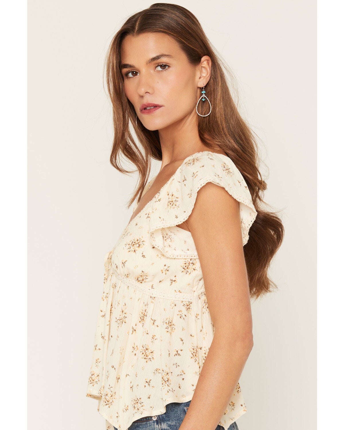 Image #2 - Wild Moss Women's Floral Print Hanky Hem Short Sleeve Top, Cream, hi-res