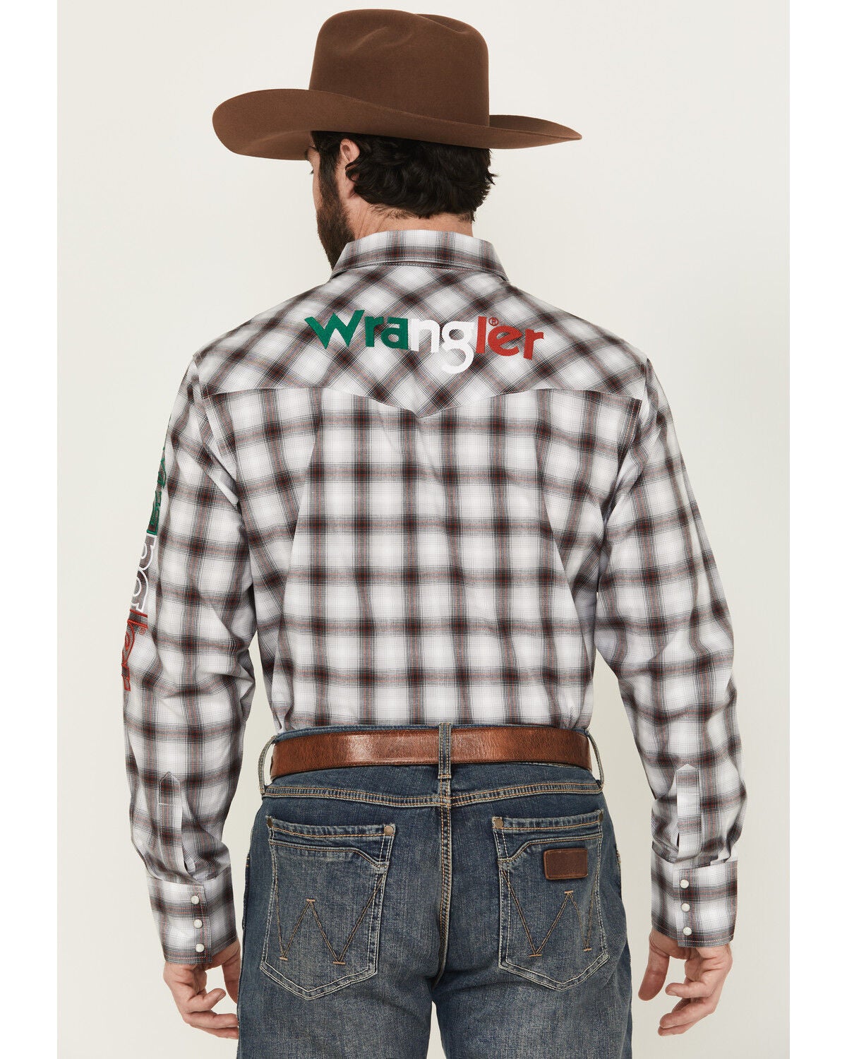 Wrangler Men's Plaid Print Logo Long Sleeve Snap Western Shirt, Black, hi-res