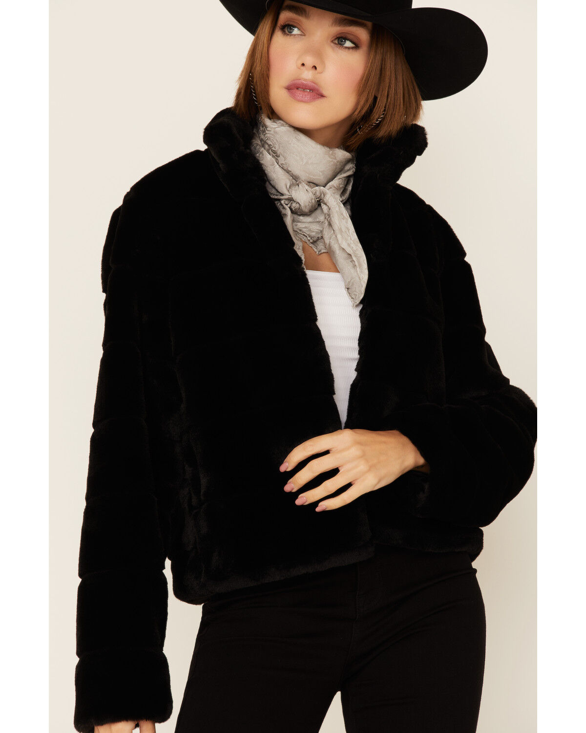 ariat fur vest