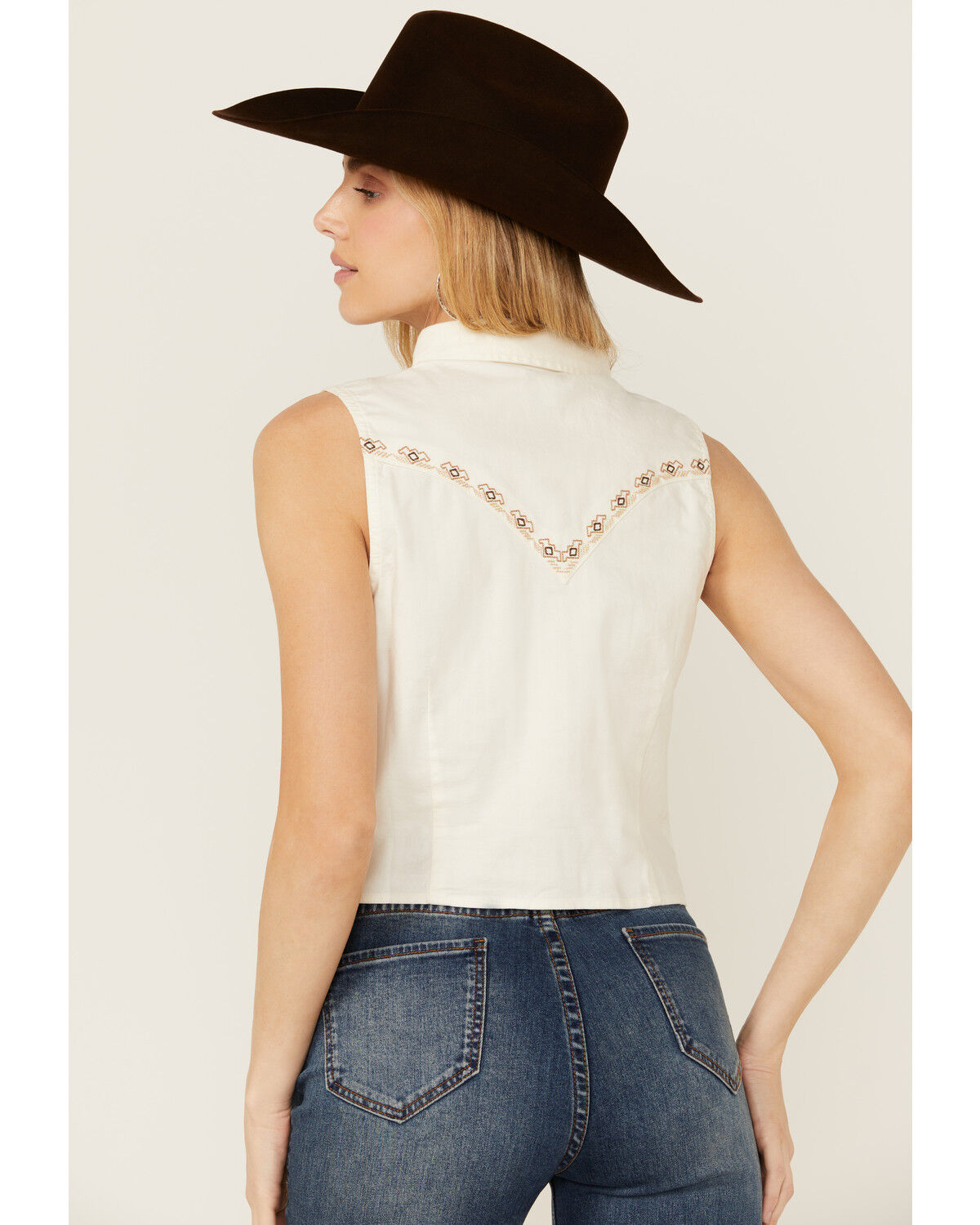Image #5 - Wrangler Retro Women's Embroidered Sleeveless Snap Western Shirt, Cream, hi-res
