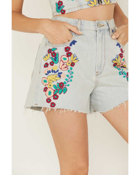 Image #2 - Blank NYC Women's Light Wash High Rise Floral Embroidered Denim Shorts , Light Wash, hi-res