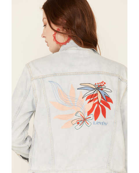 Levi's Women's Light Wash Floral Embroidered Ex-Boyfriend Denim Trucker  Jacket | Sheplers