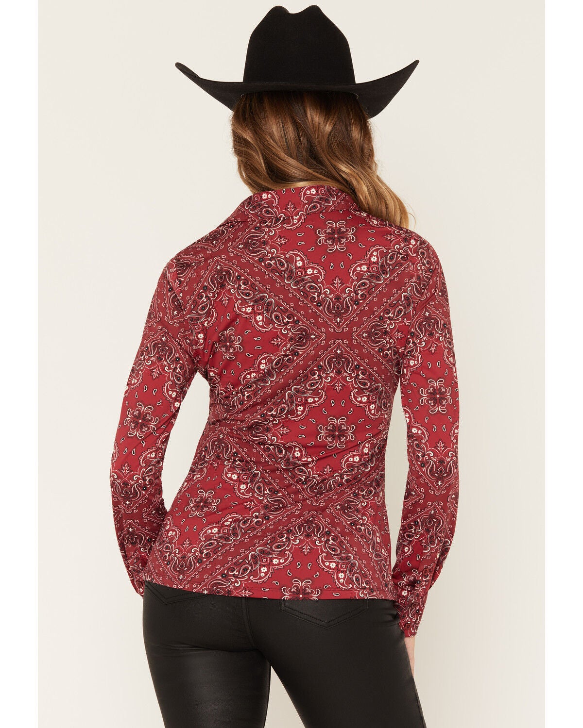 Image #4 - Idyllwind Women's Bamndana Bandana Print Long Sleeve Button-Down Stretch Western Riding Shirt, Red, hi-res