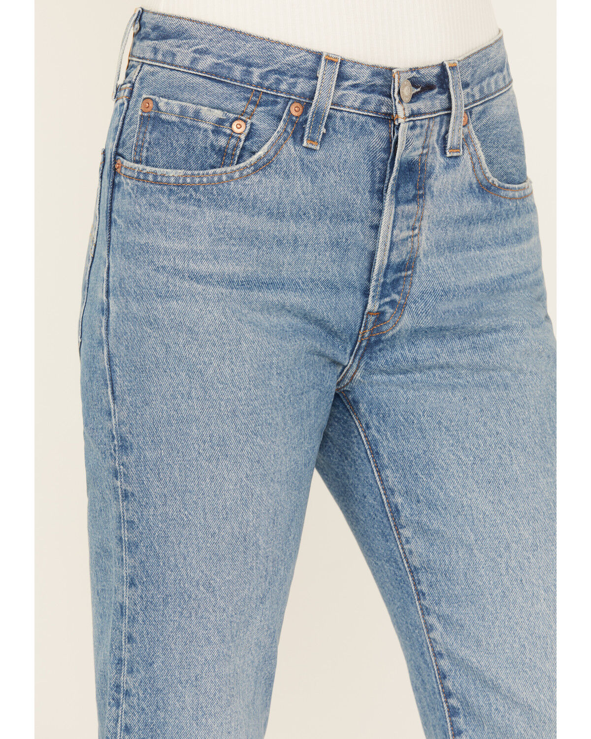 Image #2 - Levi's Women's Medium Wash High Rise Oxnard Athens Pushed 501 Cropped Jeans, Medium Wash, hi-res