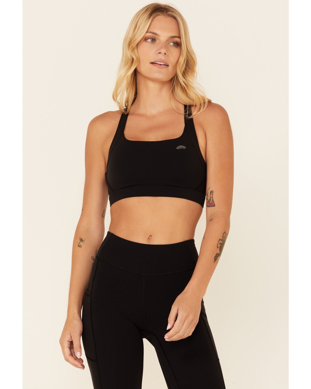 Shyanne Women's Solid Riding Sports Bra, Black, hi-res
